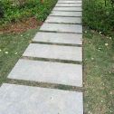 陇南 芝麻黑小区踏步、汀步石铺装效果
