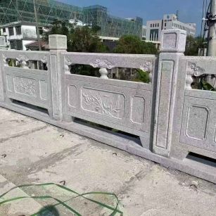 陇南 芝麻白栏杆