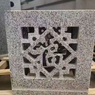 陇南 芝麻白花岗岩镂空雕花灯笼