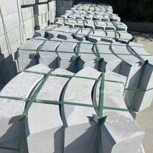 陇南 芝麻灰弧形路沿石