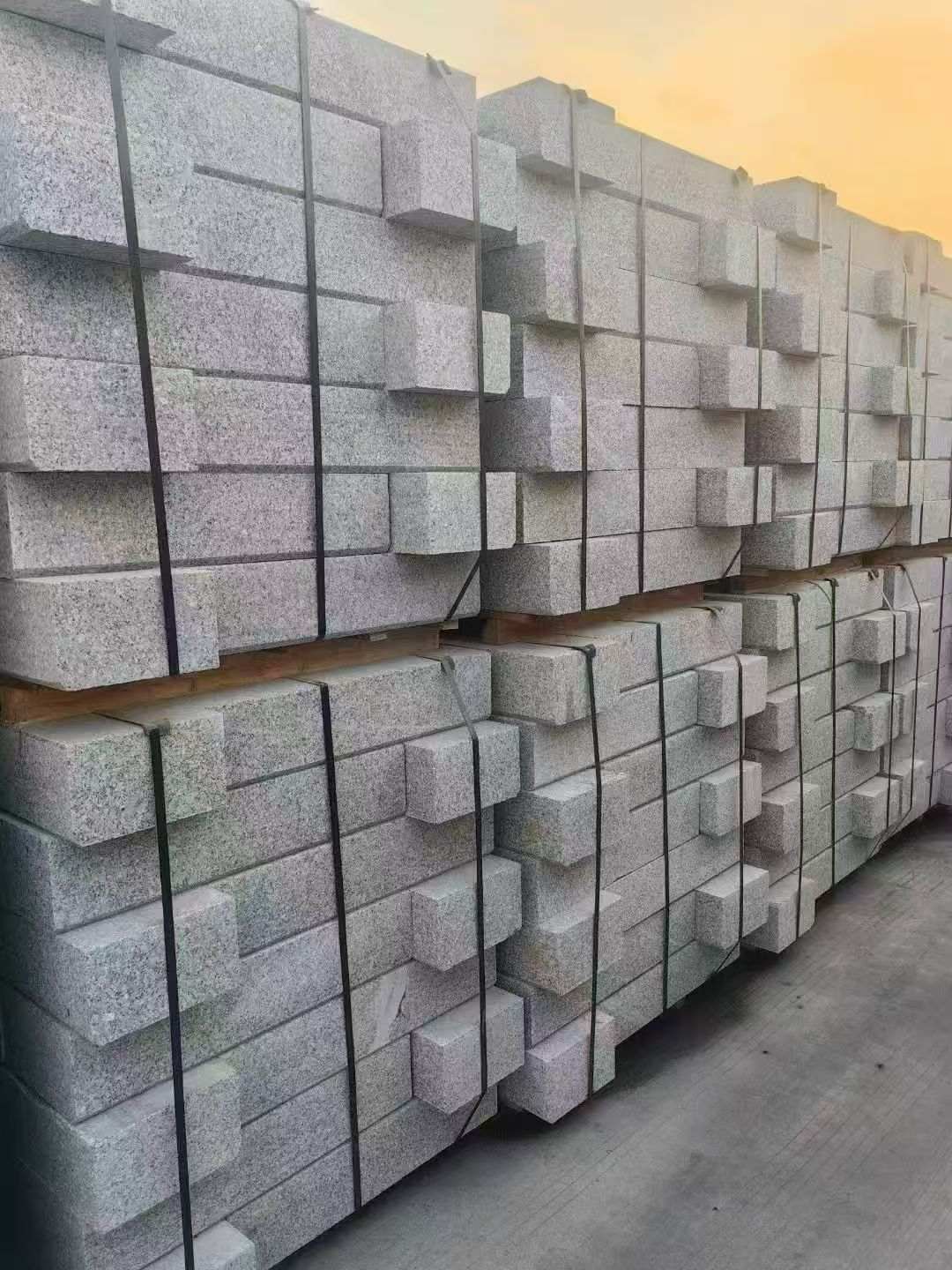 陇南 芝麻白路沿石