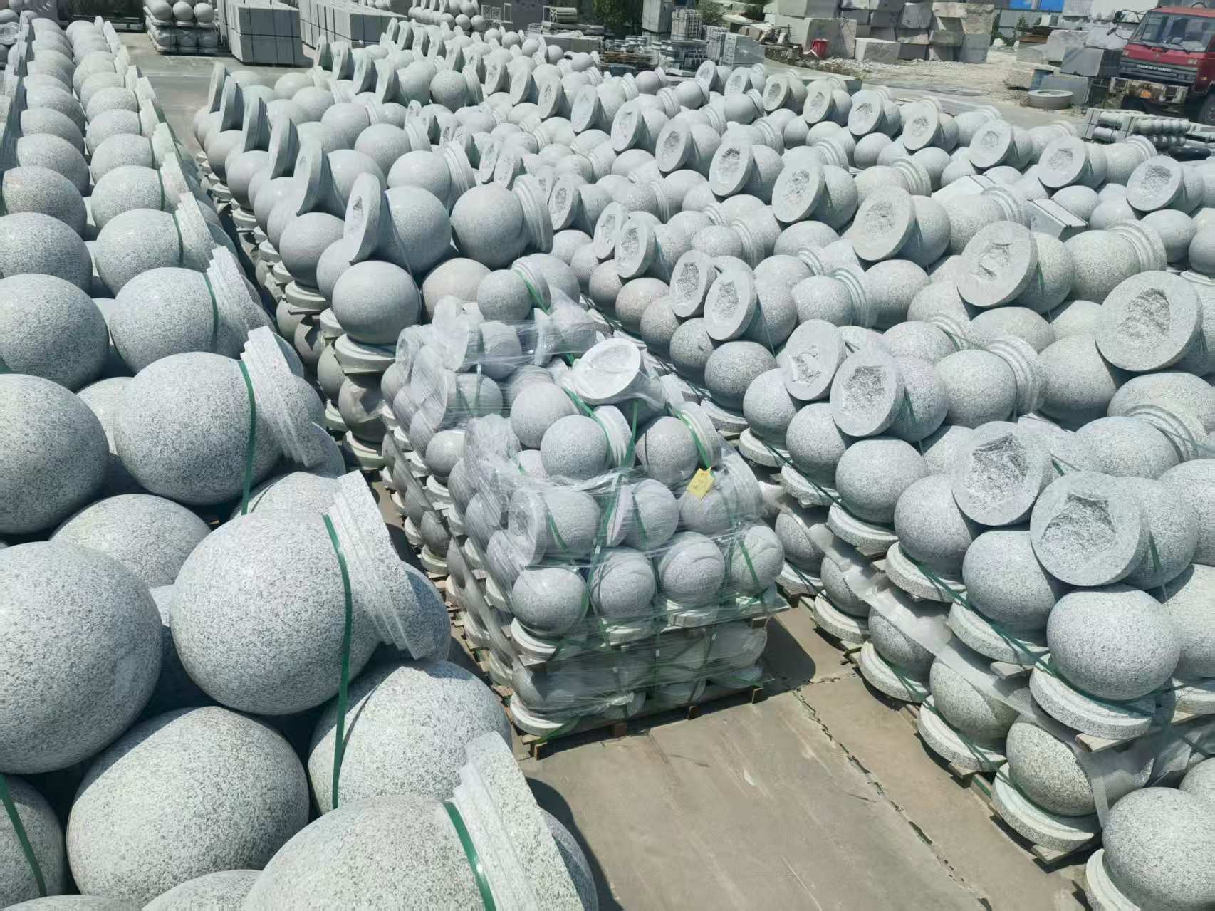 陇南 花岗岩实心圆球，石球，挡车球，挡车石，车止石，路障石。
