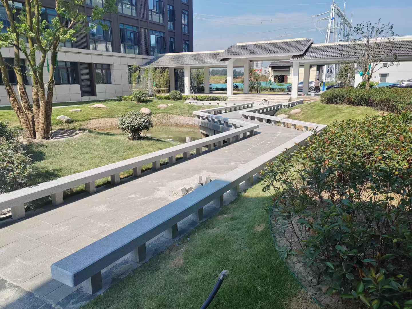 陇南 芝麻灰小区坐凳&栏杆安装效果